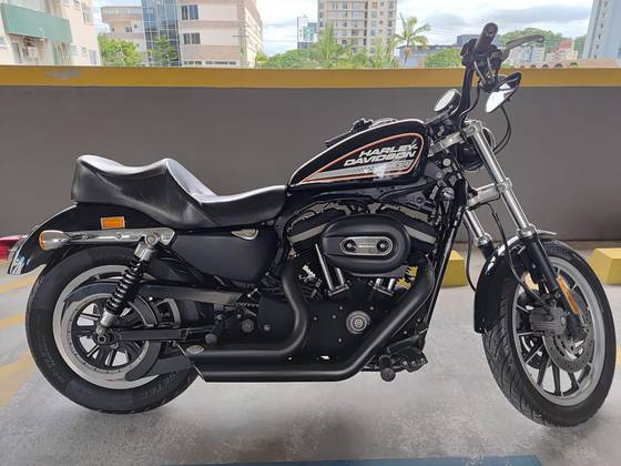 HARLEY-DAVIDSON SPORTSTER XL 883 R 